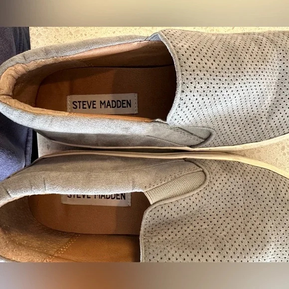 Steve Madden Shoes - Picture 6 of 7